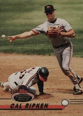 1993 Topps Stadium Club #40 Cal Ripken Jr. Baseball Card 1993 Topps Stadium Club #40 Cal Ripken Jr. Baseball Card