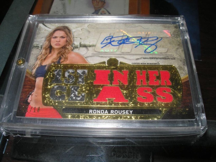 2014 Topps UFC Ronda Rousey 1st in her Class Patch Auto /18